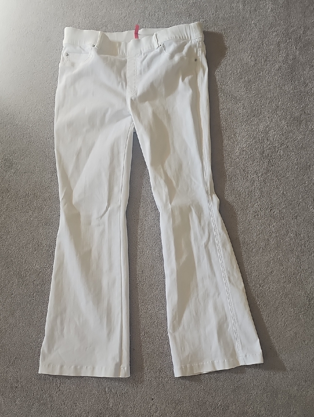 SPANX White Pants with Red Tag Detail Xl,